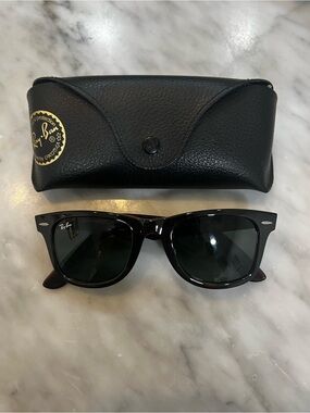 Ray-Ban Wayfarer Sunglasses in Tortoise with Dark Green Lenses